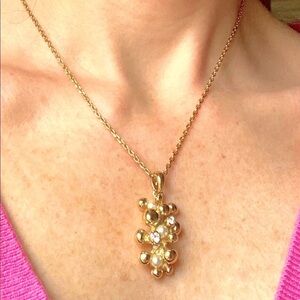 Pendant with 16” chain